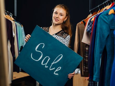 Verkoopmedewerker kledingwinkel