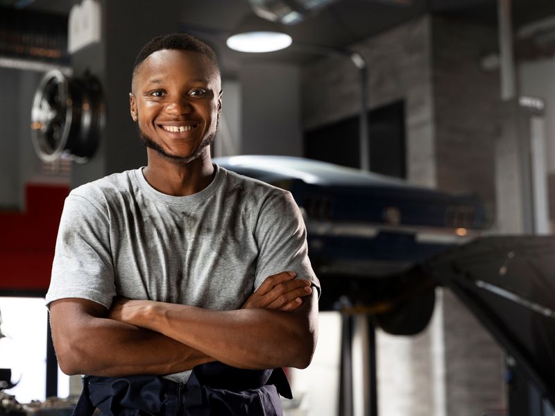 Car mechanic navigation & audio specialist